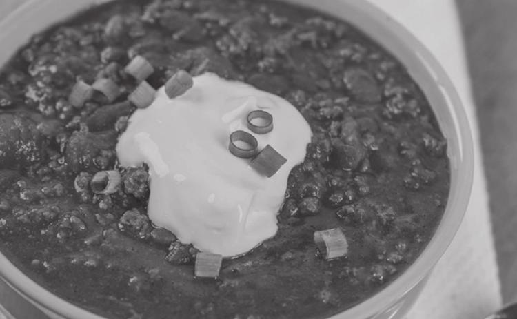Vegetarian or vegan chili soup