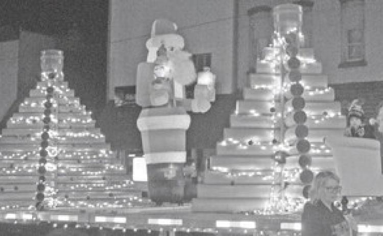 The annual Christmas Parade will be held Wednesday December 3. There will be prizes for floats in Religious and Novelty categories.