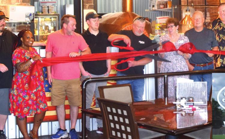 Local man showcases woodfire pizza, entertainment
