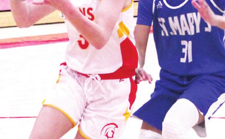 Lady Titans swept at home