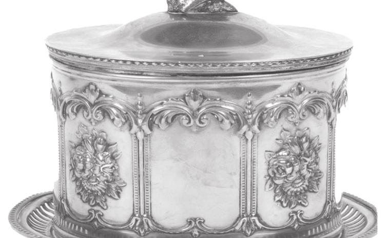 Bisquit jar classic Victorian piece