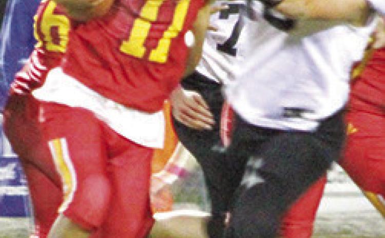 Columbus Titan Seventh Grader, Jayden Dohle, scored two touchdowns in the CCCJL, 26-6, win over Frontenac, October 17, at Titan Stadium. The Titans secured the 2023 CCCJL Title with the win, completing the season with a 6-1 record.
