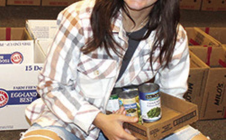 CUHS students, community join to fill Thanksgiving boxes