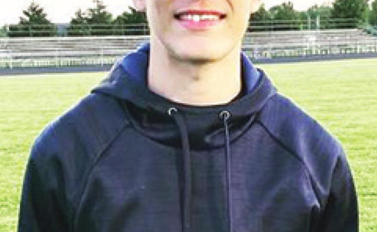 Hardee 3A hurdle champion