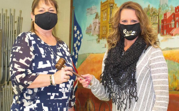Sonja Duley will be taking the helm of the Chamber of Commerce for the upcoming year. Outgoing president Kari Soper passed the gavel to Duley recently. Soper will remain on the Chamber board through December 2021.