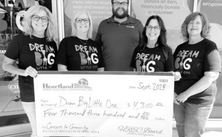 Heartland Rural Electric Company presented a grant in the amount of $4,300 to Dream Big Little One recently. Courtesy photo.