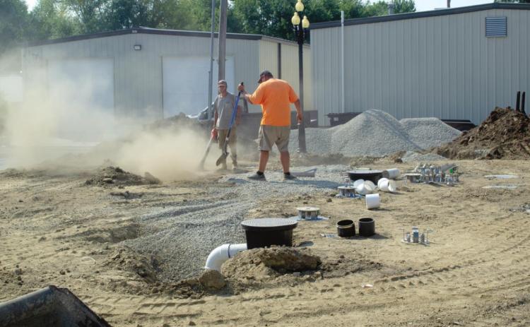 Installation of the new splash pad