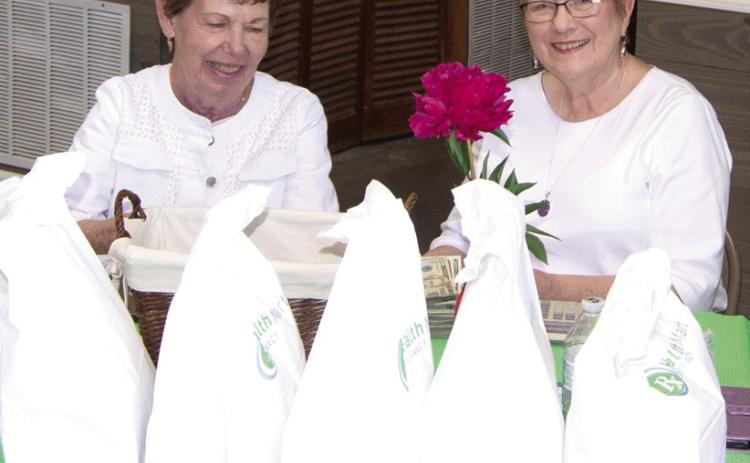 Fundraiser luncheon for Eva Maxton a success